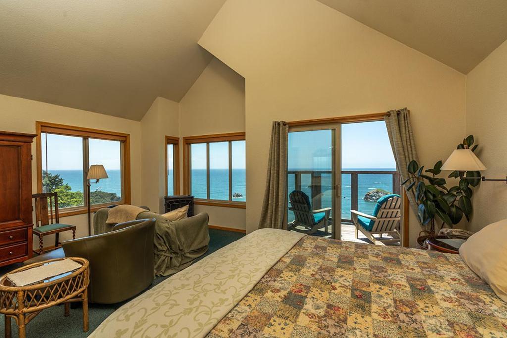 Turtle Rocks Oceanfront Inn ตรินิแดด ภายนอก รูปภาพ